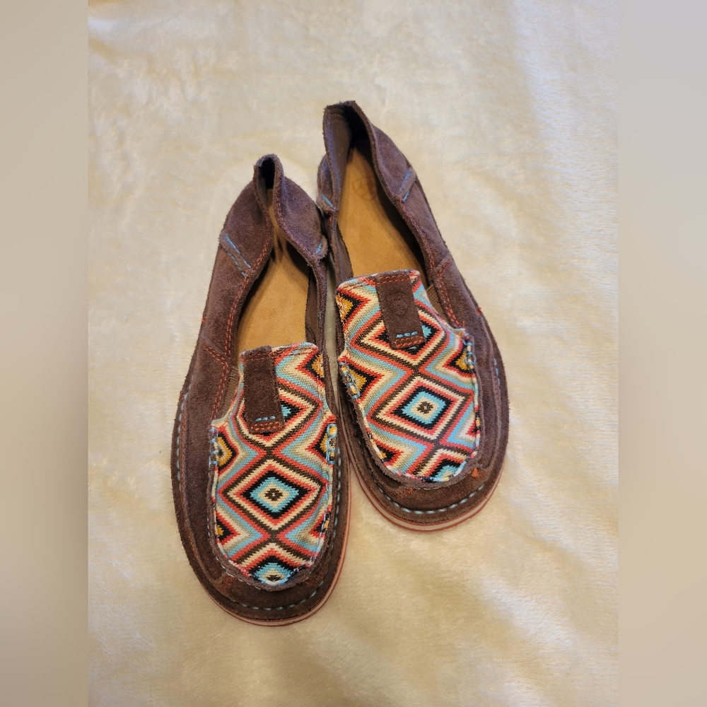 NWOT ARIAT